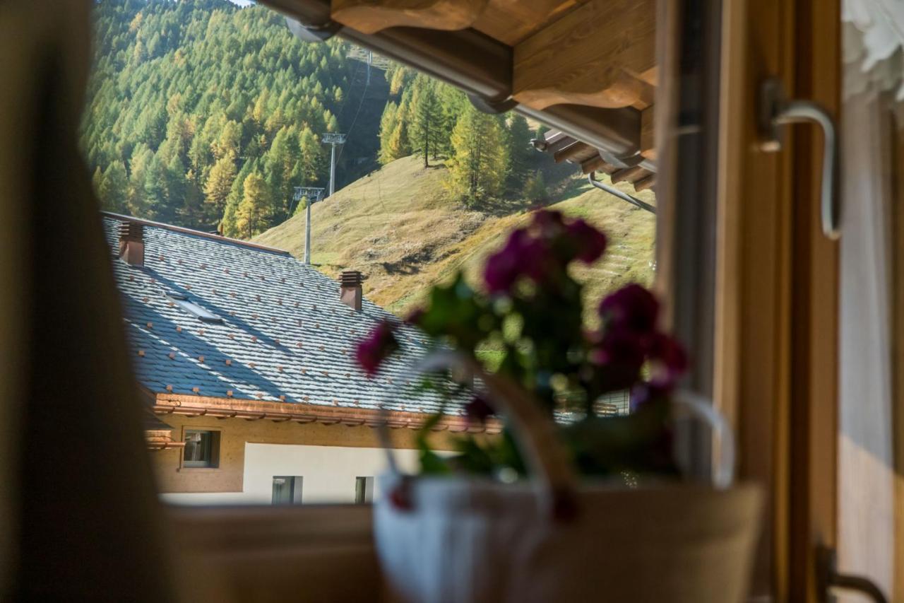 Appartamenti Rin Gemel Livigno Exterior photo