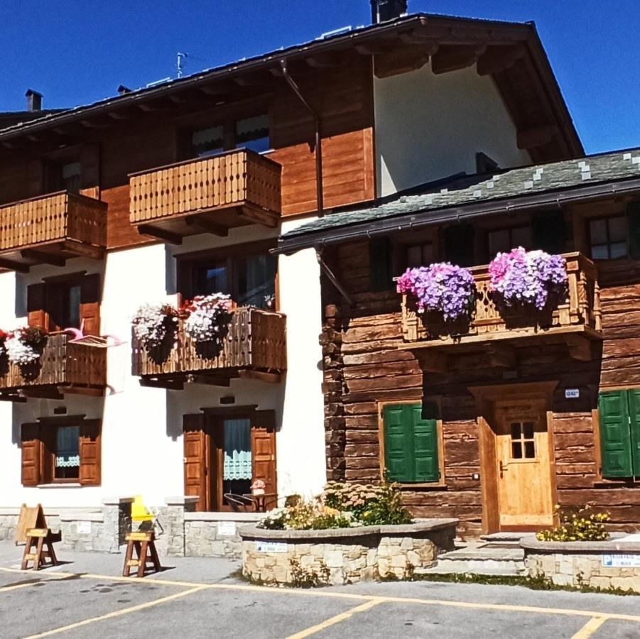 Appartamenti Rin Gemel Livigno Exterior photo